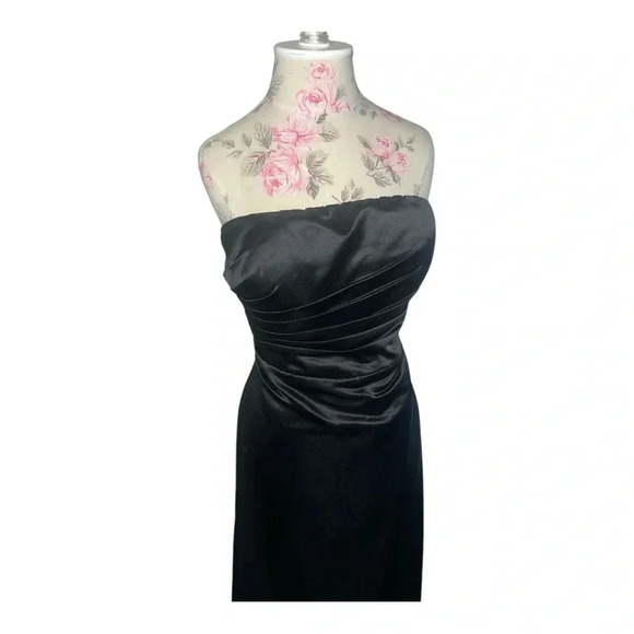 Bill Levkoff Classics Women’s Black Scuba Satin Ruched Dress Built in Bra Sz 14 - Picture 4 of 8